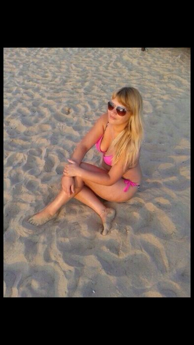 Девушки по вызову: Интимный досуг в современных жилых районах